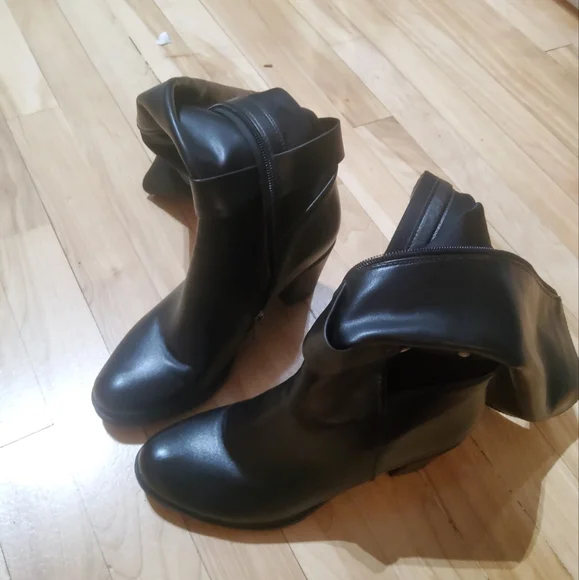 Boots - Picture 2 of 4